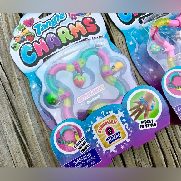 TANGLE Charms Cuties Fruit Color Rush Pet Peeps Fidget Wearable Kid Toy Bracelet - Picture 3 of 9